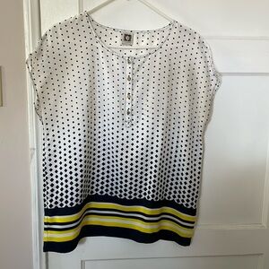 Anne Klein blouse, size M, pre- owned but like new.